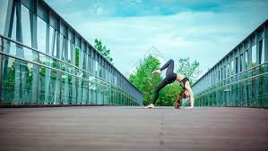 哀悼，切尔西功勋后卫马文-欣顿去世，享年85岁